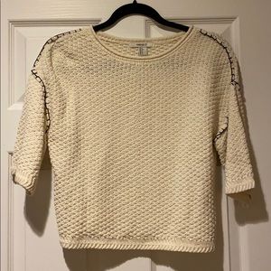 Cropped sweater with contrast stitching